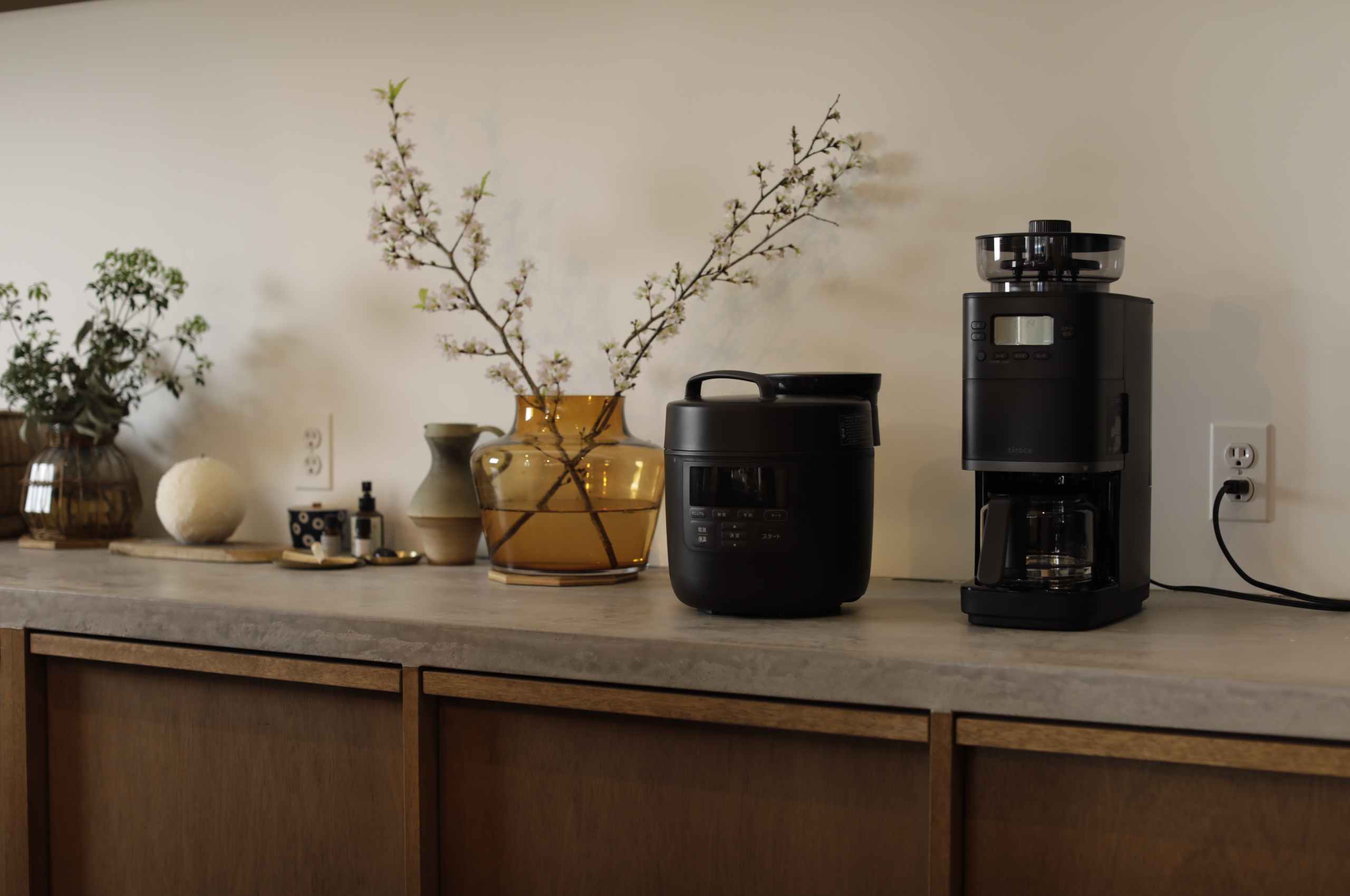 ていねいな暮らしとシロカの家電。