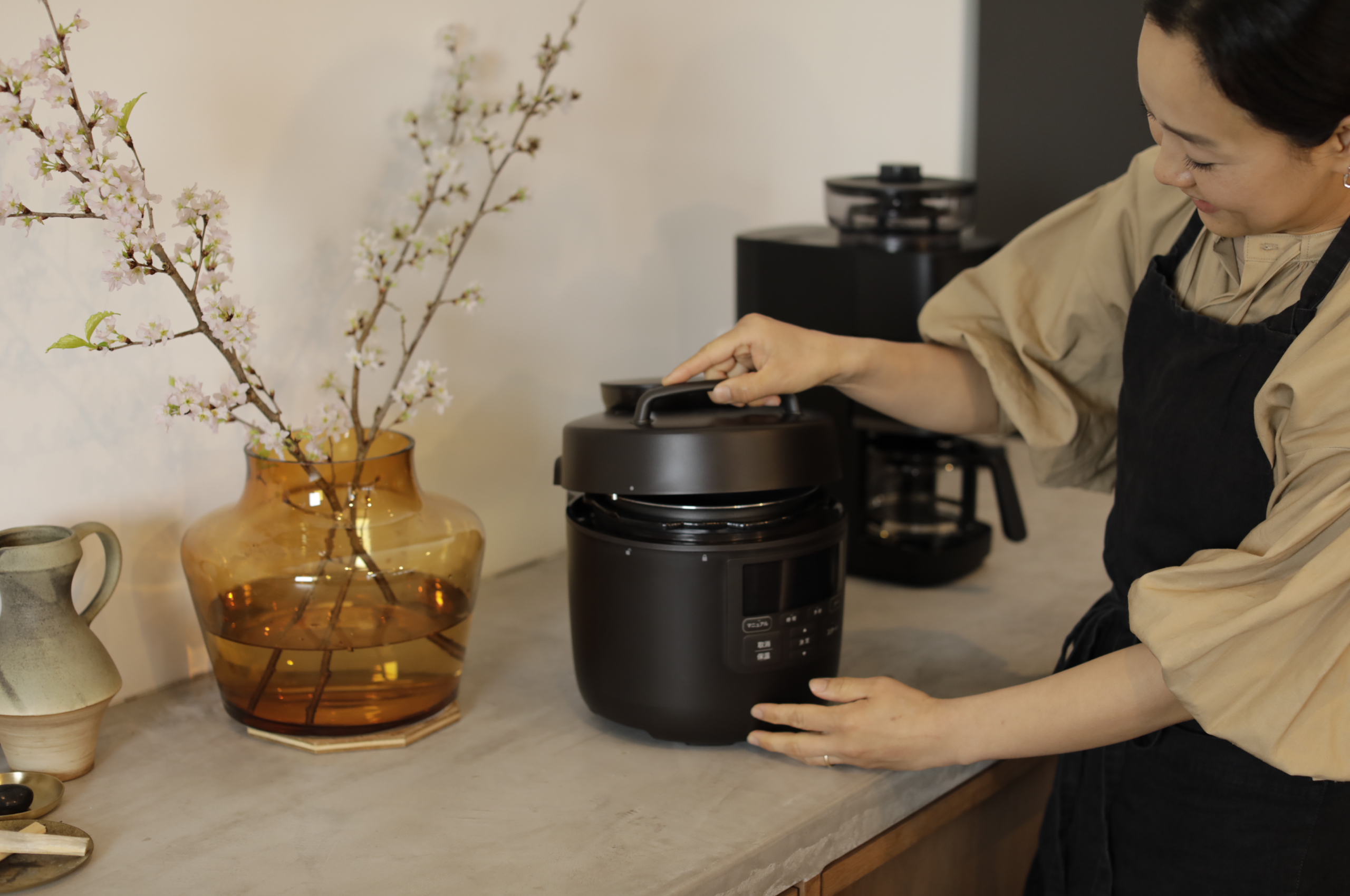 ていねいな暮らしとシロカの家電。