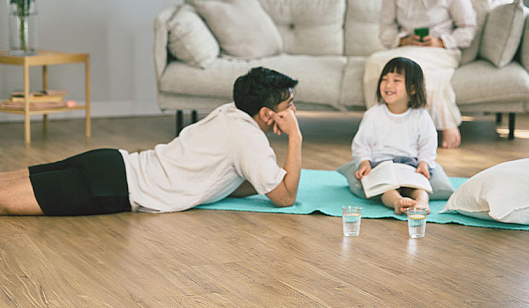 ダイニングキッチンで